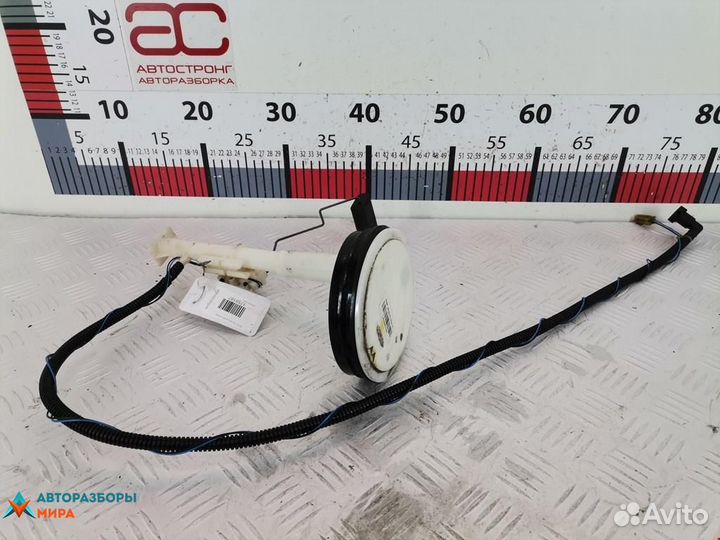 Датчик уровня топлива Renault Koleos 2008