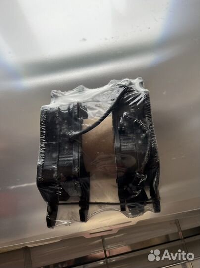 Тормозные колодки передние. Пассат сс