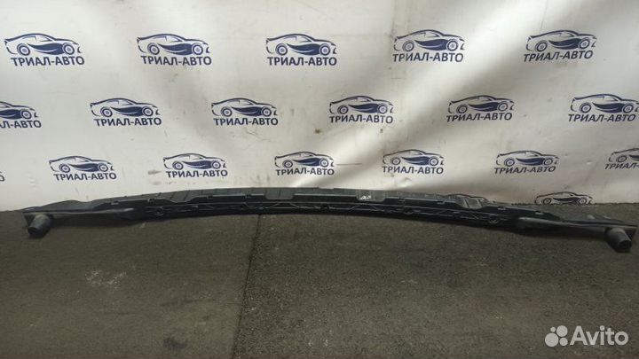 Кронштейн бампера Touareg