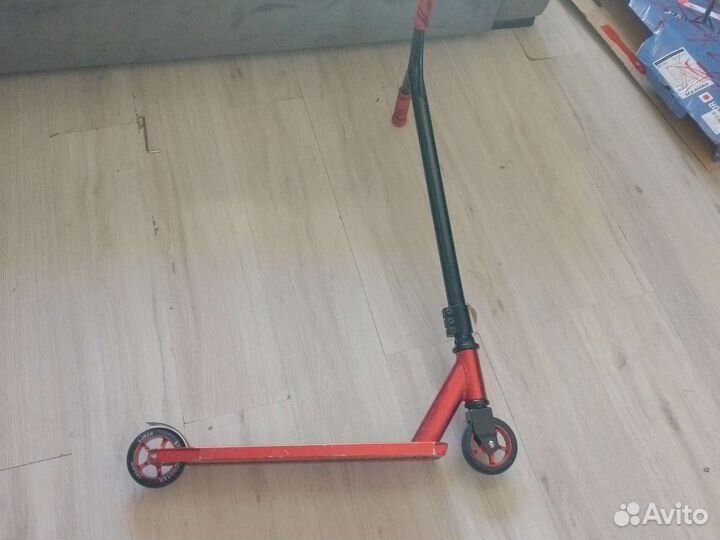 Трюковой самокат costa