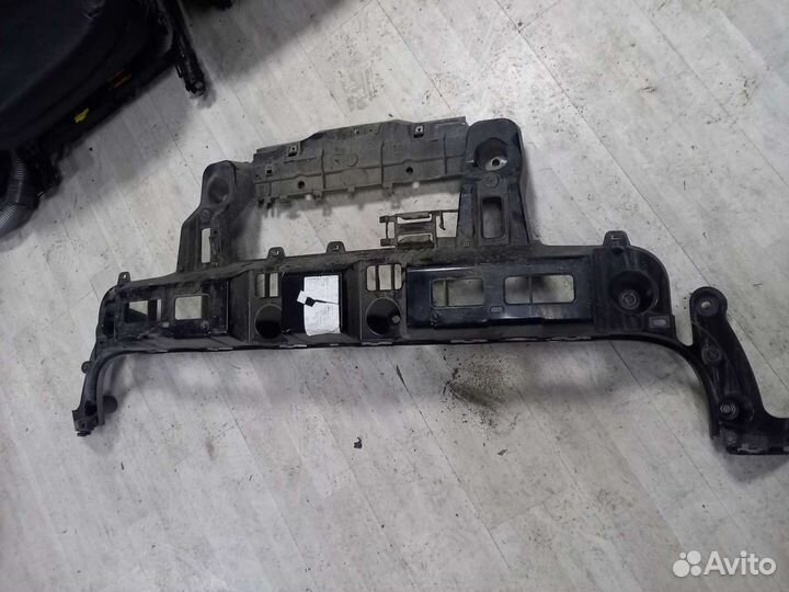 Кронштейн заднего бампера bmw х6 е71