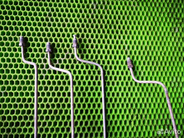 Тормозные трубки на Renault Sandero Логан 2014-н.в