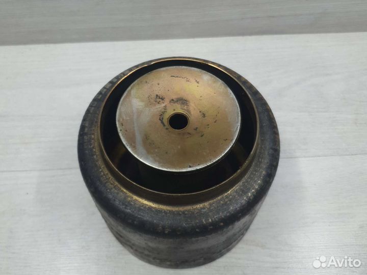 Стакан пневмоподушки Ман Man