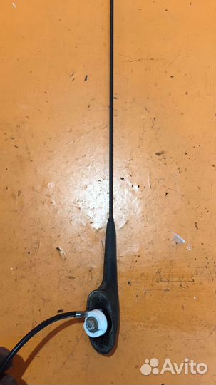 Антенна на Geely LC Cross