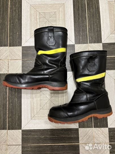 Сапоги пожарного б/у 42