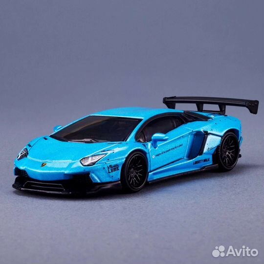 Hot wheels Elite64 lbwk Lamborghini Aventador LP