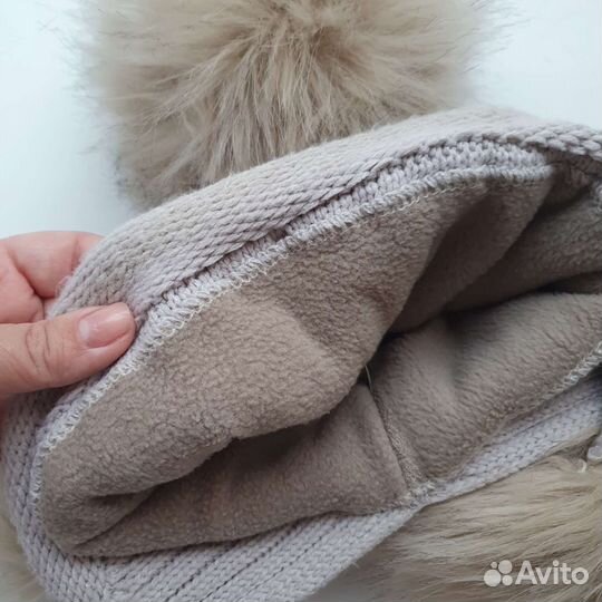 Теплая зимняя шапка на девочку