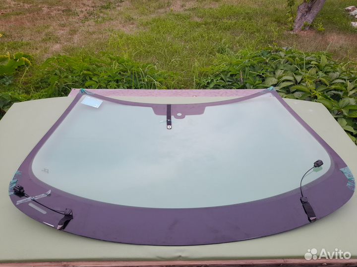 Лобовое стекло с обогревом Skoda Rapid/WV Polo