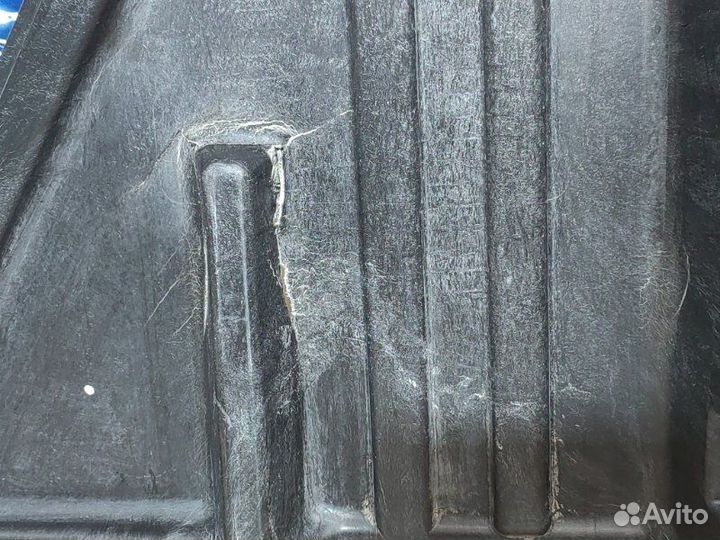 Защита днища кузова правая Bmw X5 E70 N52B30AF