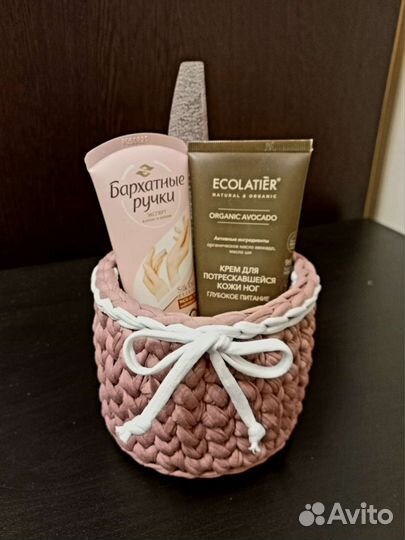 Корзиночка ручной вязки