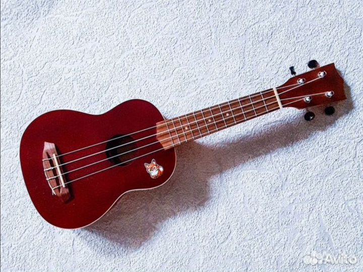Отличная гитара укулеле Flight с лисичкой + чехол