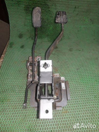 Педаль газа Chevrolet Rezzo A16DMS 2008