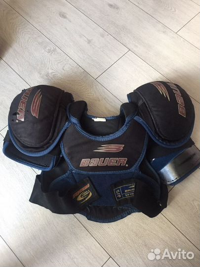 Нагрудник хоккейный bauer supreme