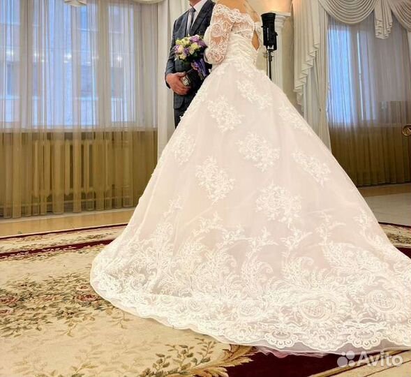 Свадебное платье