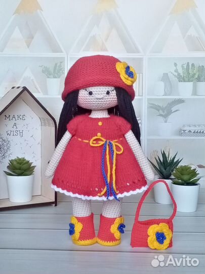 Кукла вязаная амигуруми