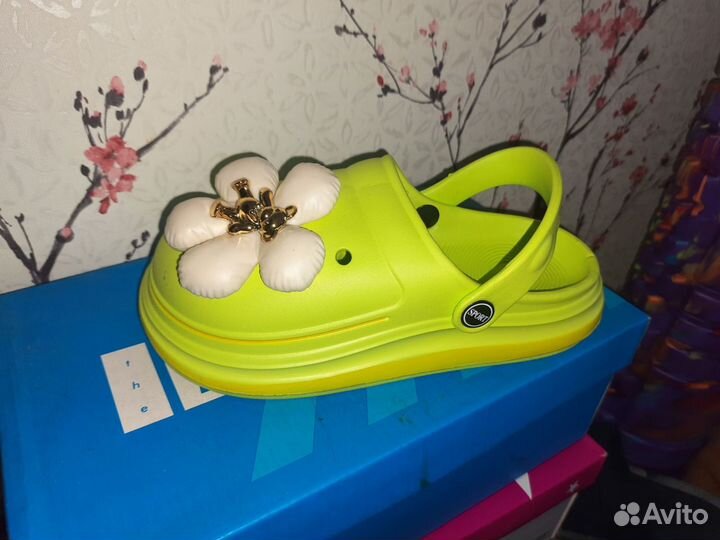 Crocs, пляжные тапочки, шлепки