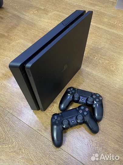 Sony PS4 Slim с играми