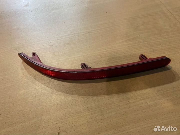 Отражатель бампера задний правый Volkswagen