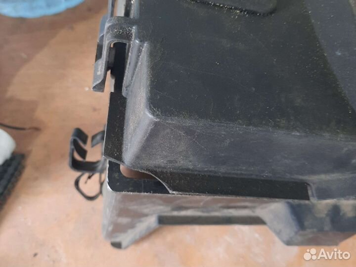 Крышка аккумулятора ford focus c-max