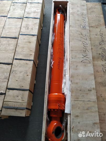 Гидроцилиндр ковша Doosan dx340lc