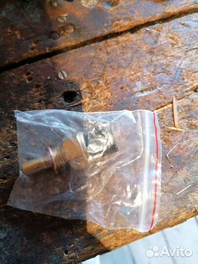 Датчик температуры двигателя Chevrolet