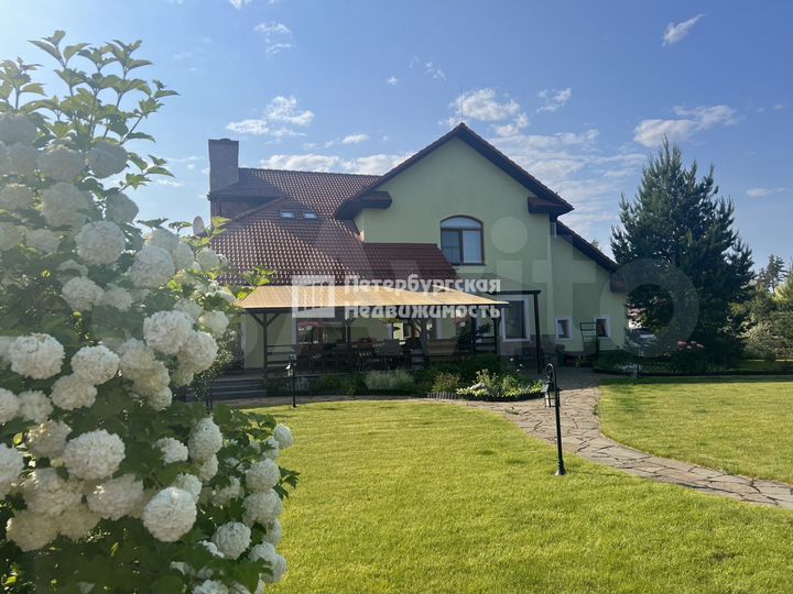 Коттедж 314,3 м² на участке 28 сот.