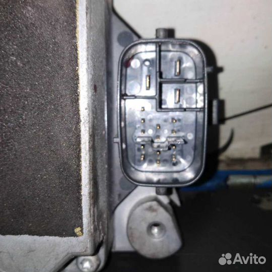 Блок управления рулевой рейкой toyota crown GRS180