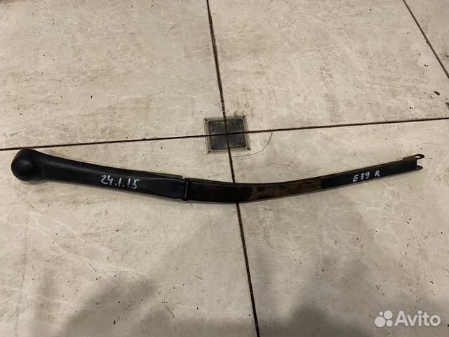 Поводок дворника левый BMW E39