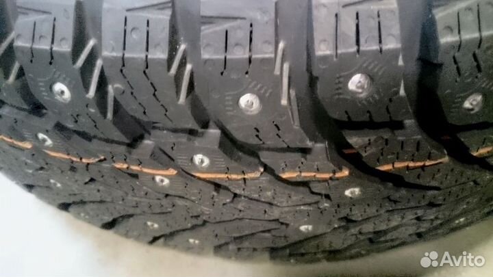 Nokian Tyres Hakkapeliitta 9 275/45 R21 110T