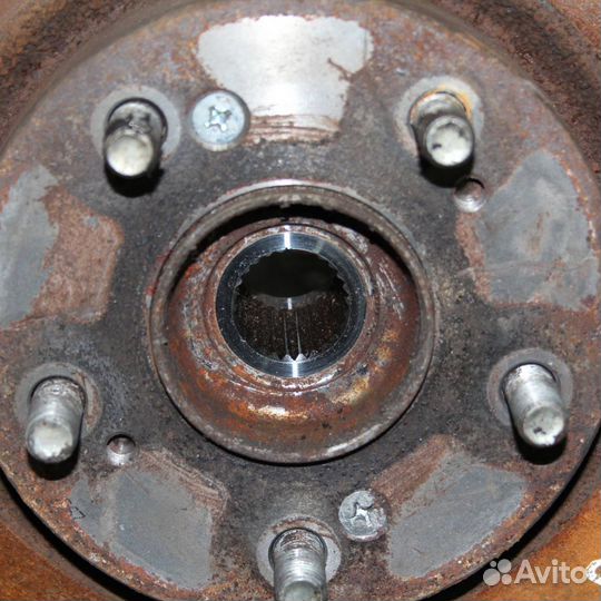 Кулак поворотный передний правый honda Civic 5D 2