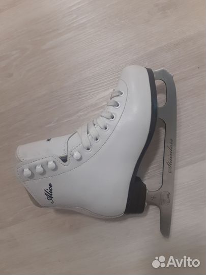 Коньки фигурные детские 29 размер Alice