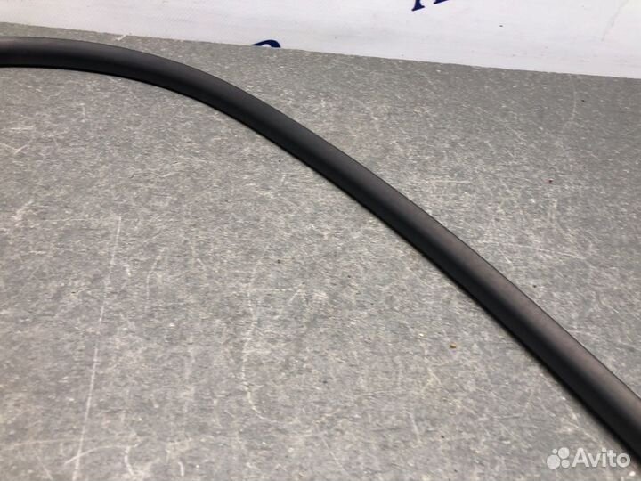 Уплотнитель лобового стекла Renault Logan LS0 K7M