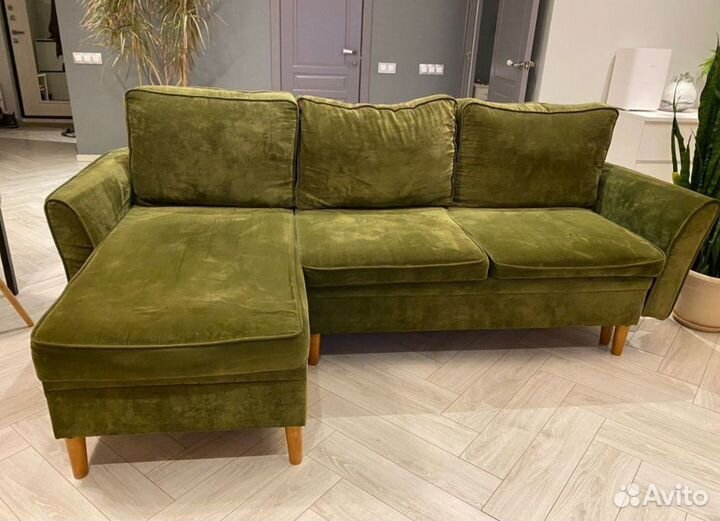 Диван угловой (235см)