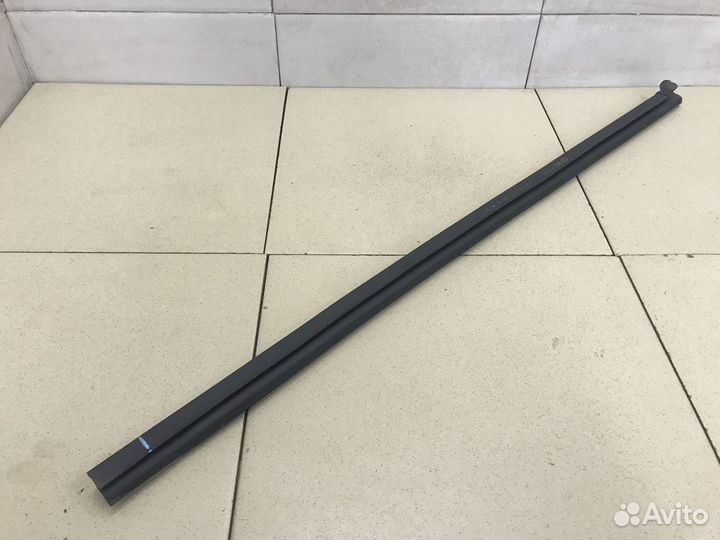 Накладка стекла заднего левого Sportage 2016