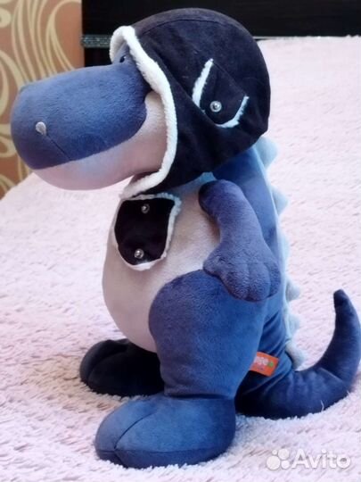 Мягкая игрушка Динозаврик в шапке летчика