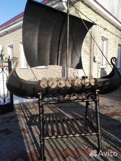 Мангал-корабль