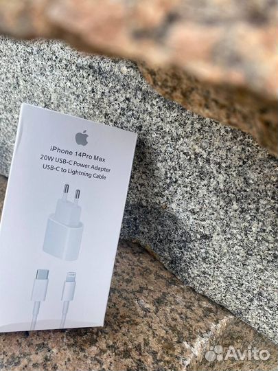 Оригинальная зарядка iPhone