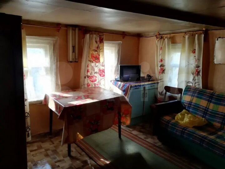 Дом 20 м² на участке 9,2 сот.