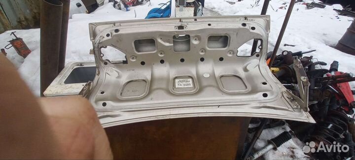 Крышка багажника рено меган