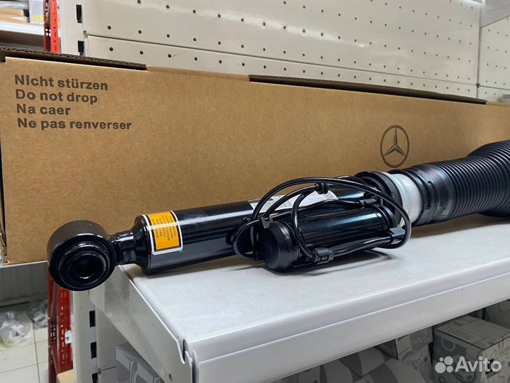Амортизатор задний Mercedes W221 Оригинал