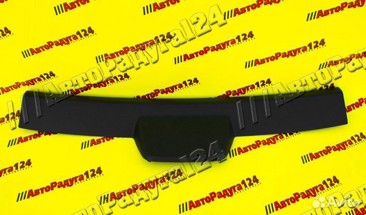 Обшивка двери задка ваз 2191 верхняя средняя (21910-6302076-00)