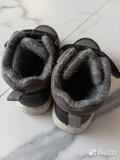 Ботинки демисезонные для мальчика 22