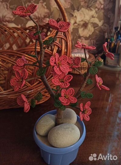 Сакура из бисера