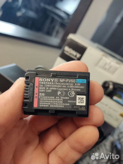 Видеокамера Sony HDR-CX400E