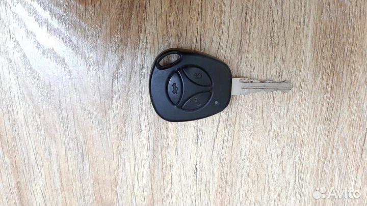 Ключ дистанционный Приора (Priora) оригинал пду