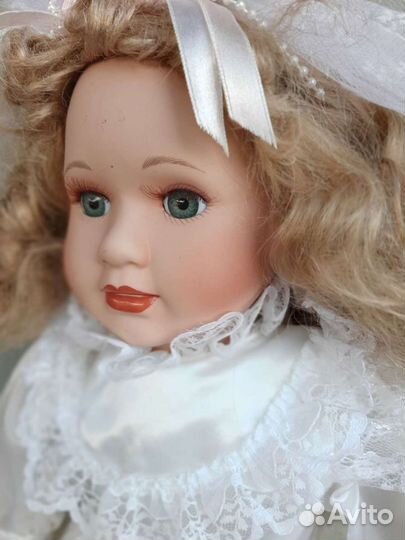 Кукла фарфоровая коллекционная большая