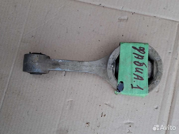 Опора двигателя и МКПП skoda fabia 1