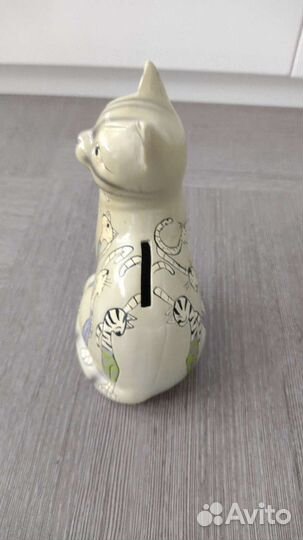 Керамическая статуэтка - копилка 