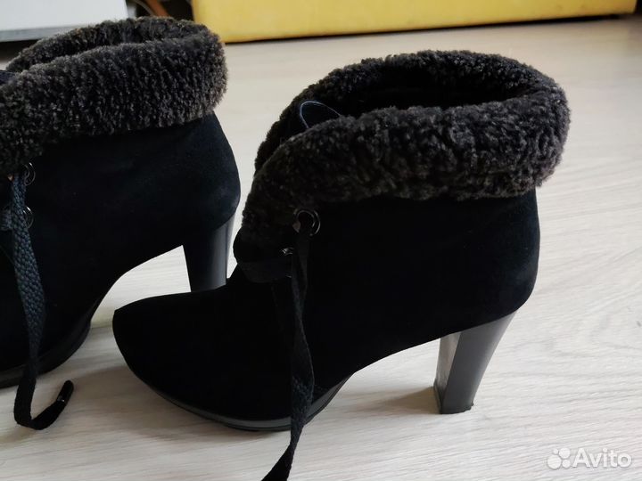 Ботильоны Carnaby зимние натур замша 39 р