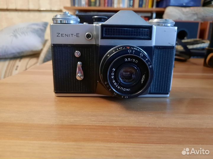 Пленочный зеркальный фотоаппарат